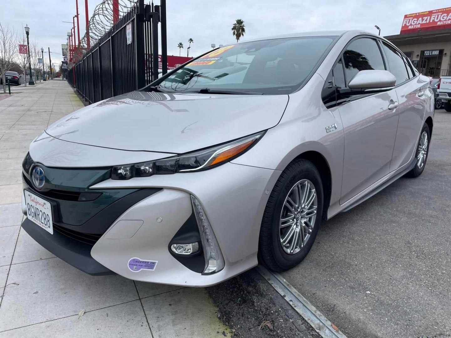 2018 TITANIUM GLOW /BLACK Toyota Prius Prime (JTDKARFP6J3) , located at 744 E Miner Ave, Stockton, CA, 95202, (209) 944-5770, 37.956863, -121.282082 - Photo#3